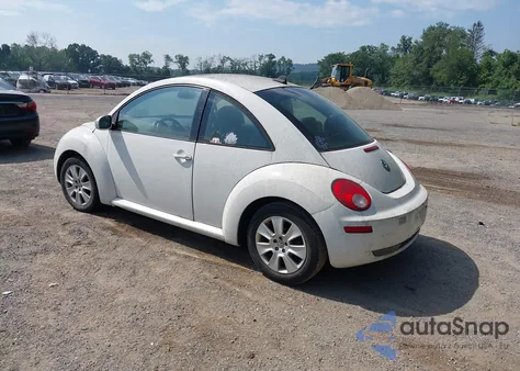 2009 Volkswagen New Beetle 2.5L из США, поврежденный, VIN 3VWRW31CX9M516972